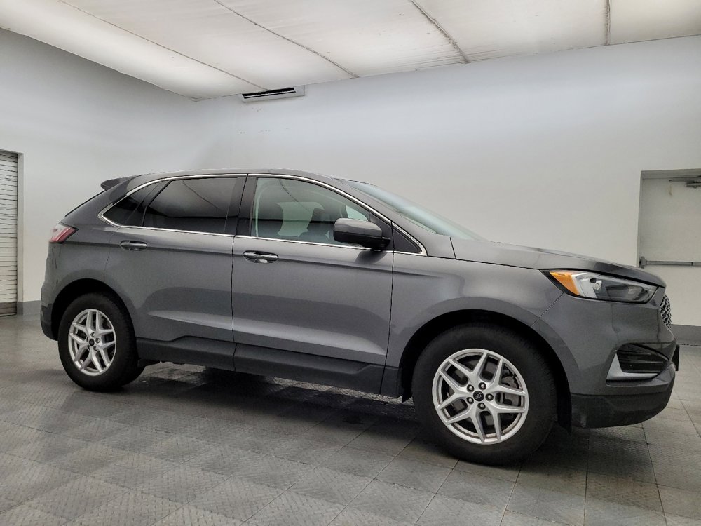 Used 2023 Ford Edge SEL image 11