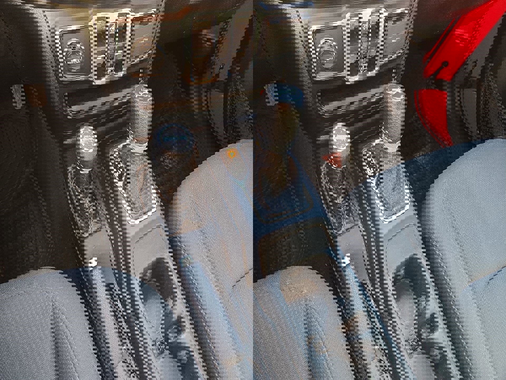 Used 2020 Jeep Wrangler Unlimited Sport S image 22