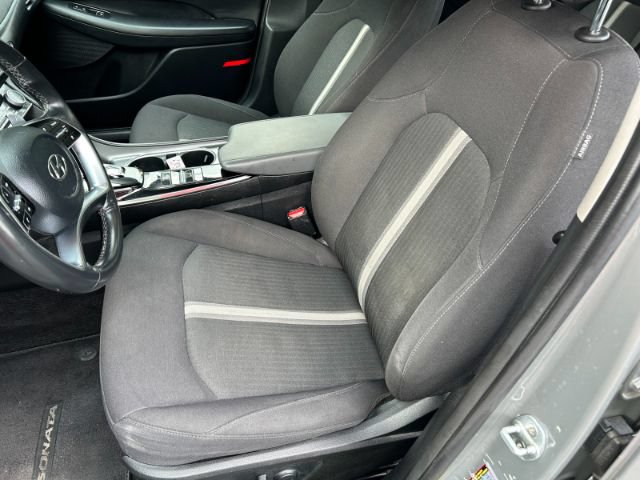 Used 2020 Hyundai Sonata SEL w/ Winter Weather Package FWD image 9