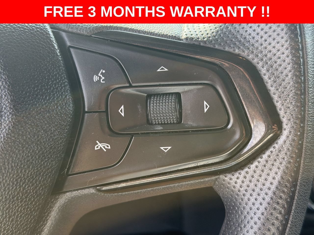 Used 2021 Chevrolet TrailBlazer LT w/ Convenience Package FWD image 40