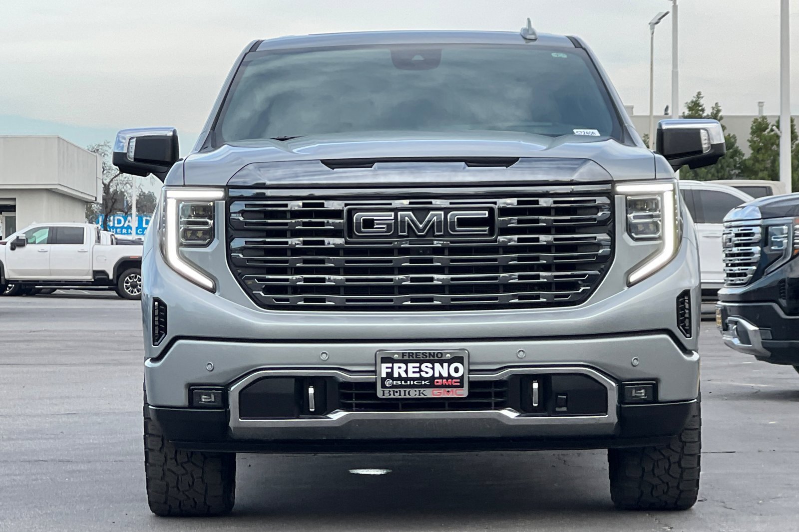 Used 2024 GMC Sierra 1500 Denali Ultimate image 9