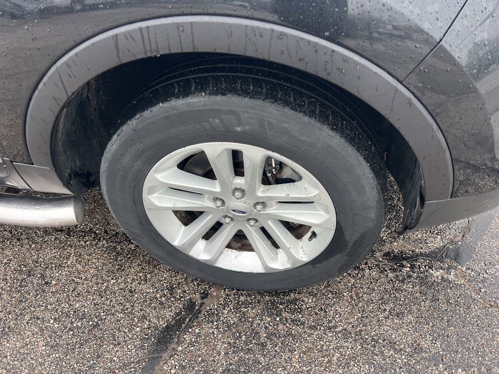 Used 2015 Ford Explorer XLT w/ Equipment Group 202A image 24