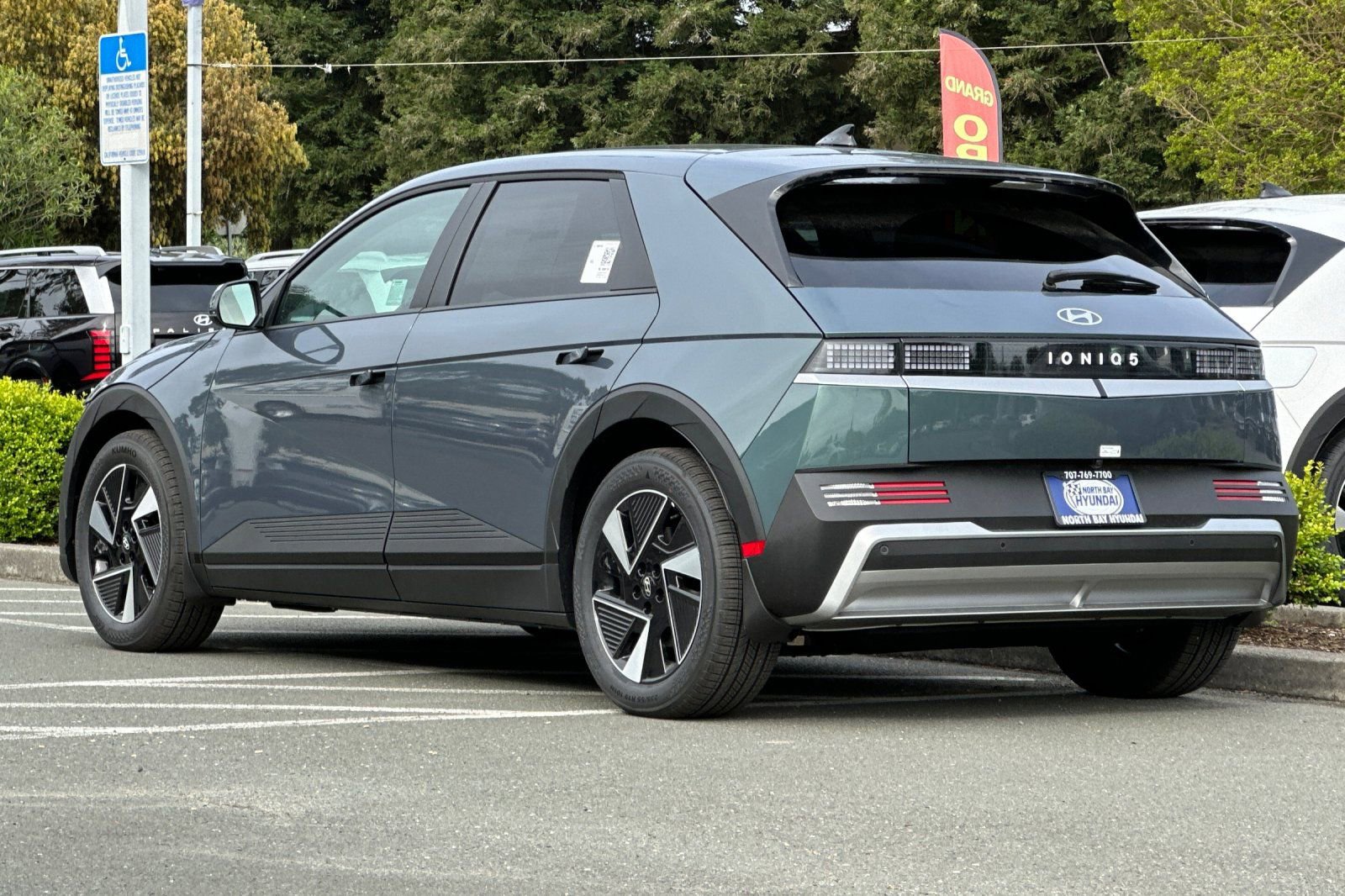 New 2026 Hyundai Ioniq 5 SEL RWD image 6