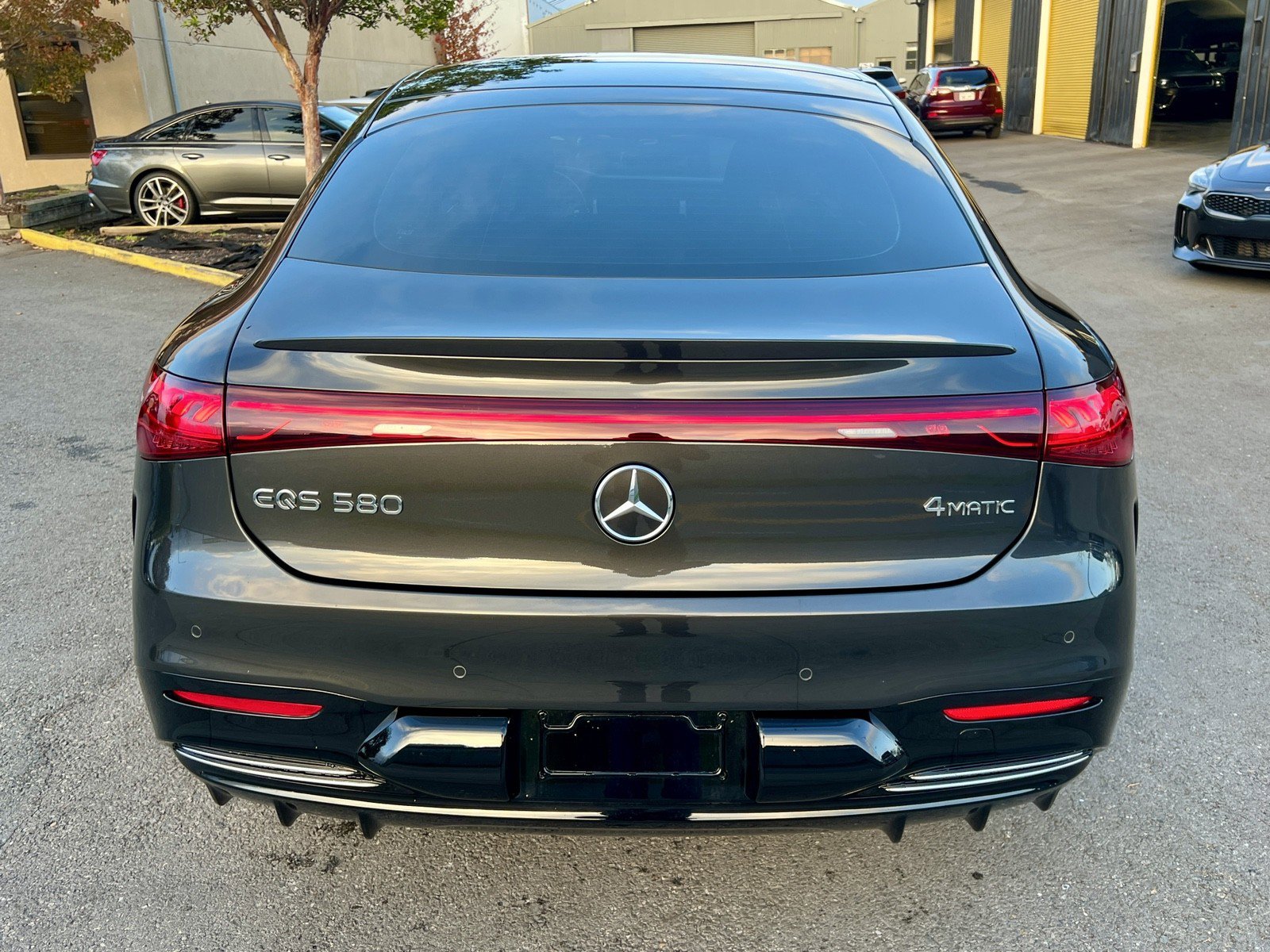 Used 2022 Mercedes-Benz EQS 580 4MATIC Sedan image 7