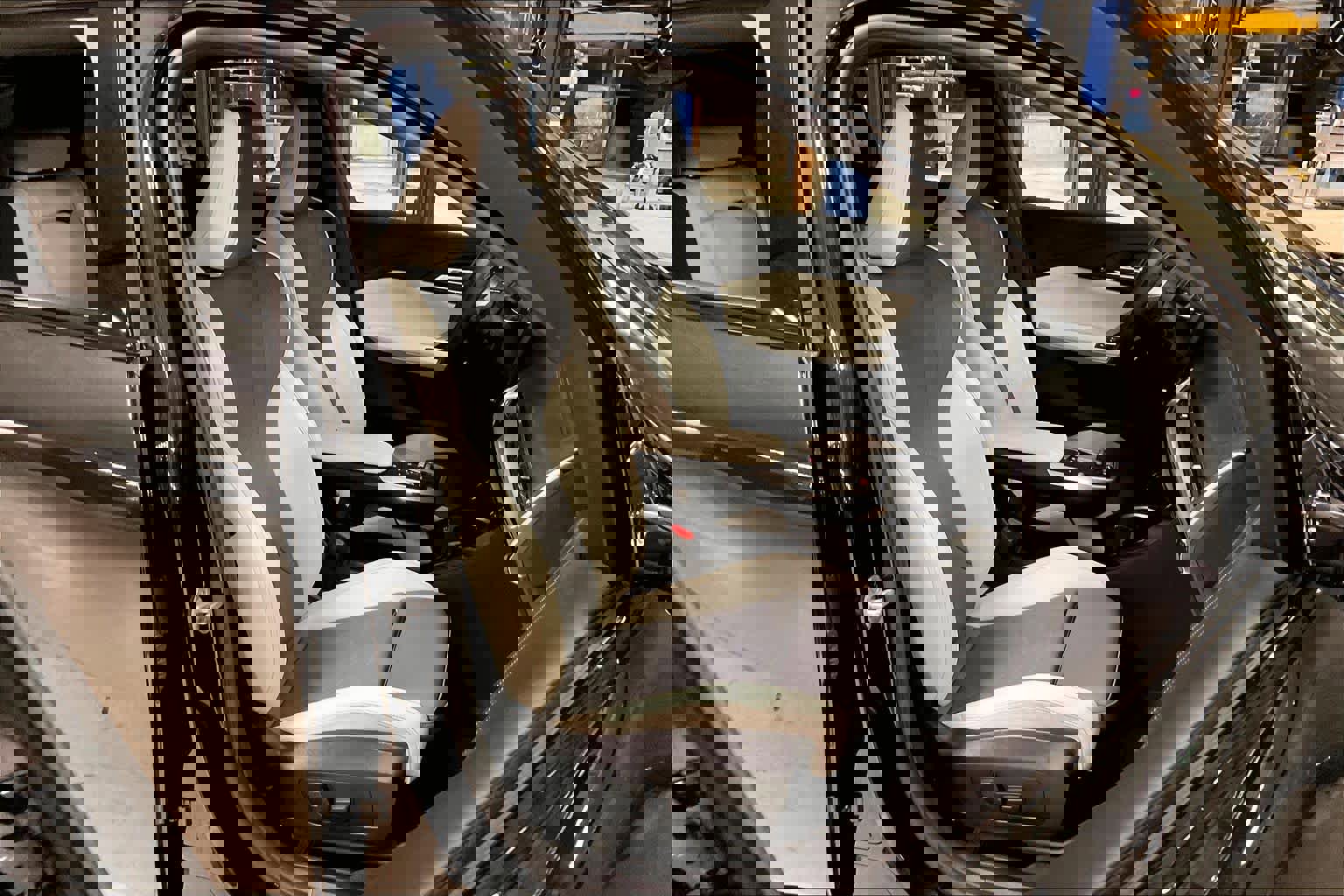 Certified 2025 BMW X2 xDrive28i w/ Technology Package image 9