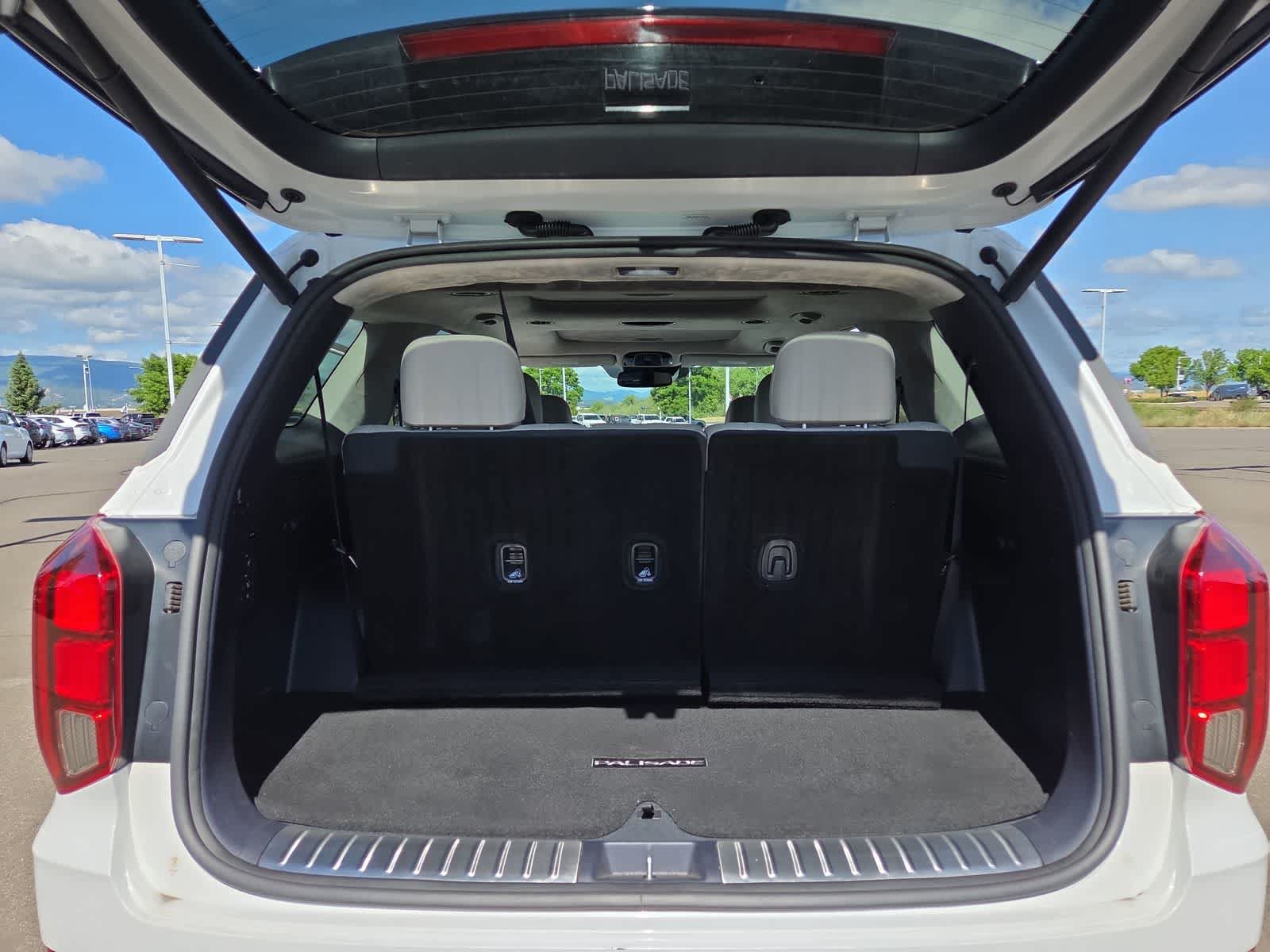 Used 2022 Hyundai Palisade Calligraphy w/ Cargo Package FWD image 27