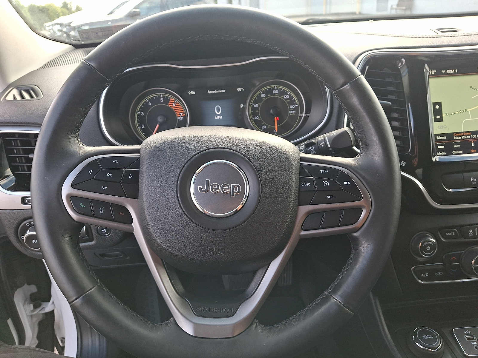 Used 2019 Jeep Cherokee Limited AWD/4WD image 19