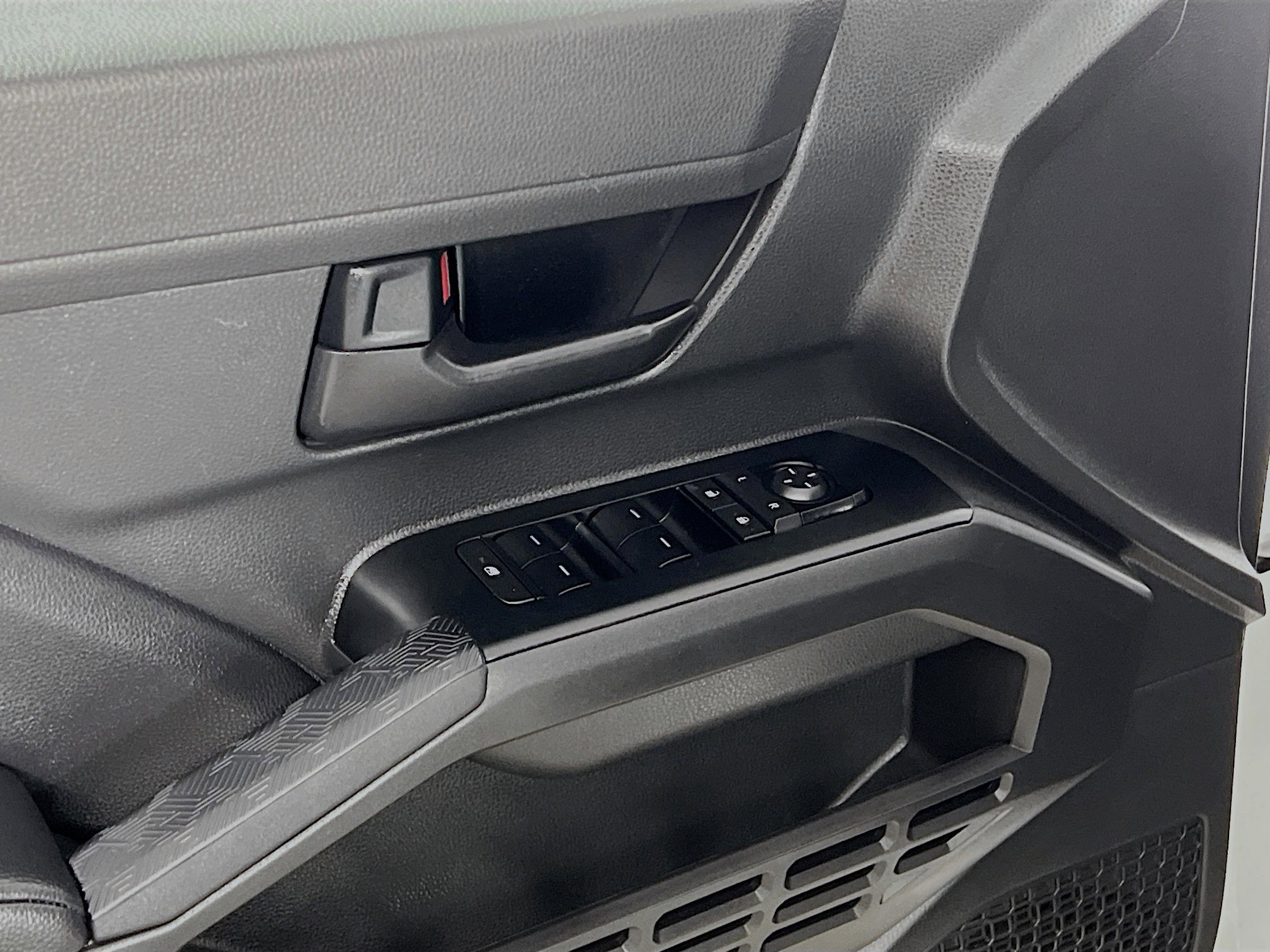 Used 2024 Toyota Tacoma SR5 image 17