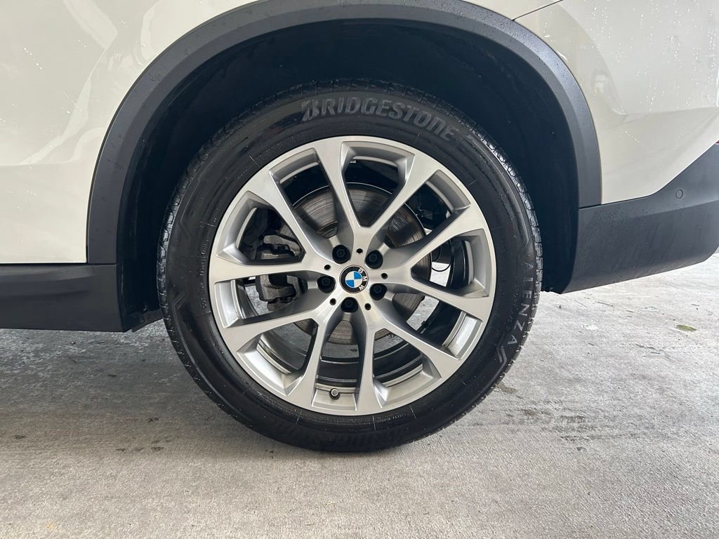 Used 2026 BMW X5 xDrive40i w/ Premium Package AWD/4WD image 18