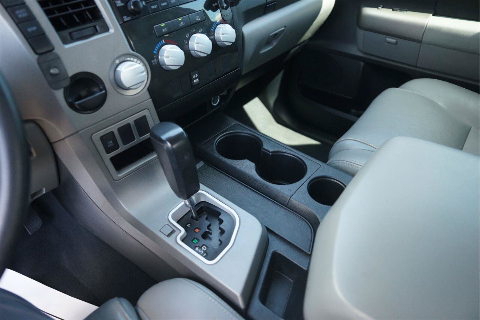 Used 2013 Toyota Tundra 2WD Double Cab w/ SR5 Pkg image 28