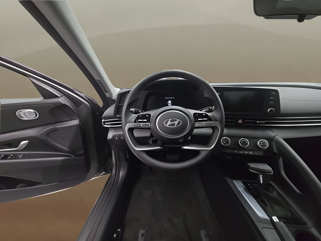 New 2026 Hyundai Elantra SE FWD image 29