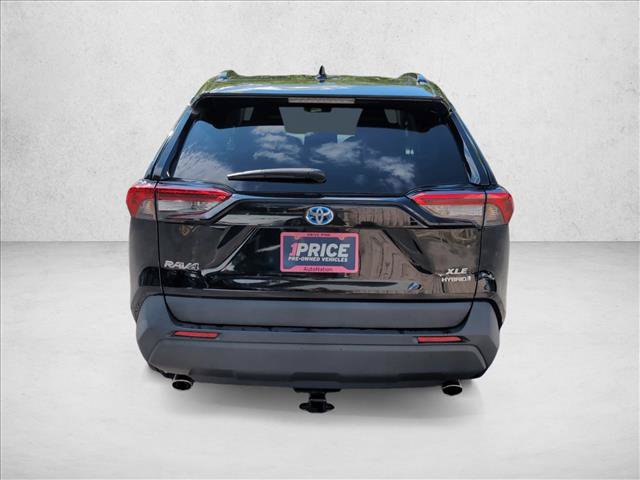 Used 2021 Toyota RAV4 XLE w/ XLE Grade Weather Package AWD/4WD image 6