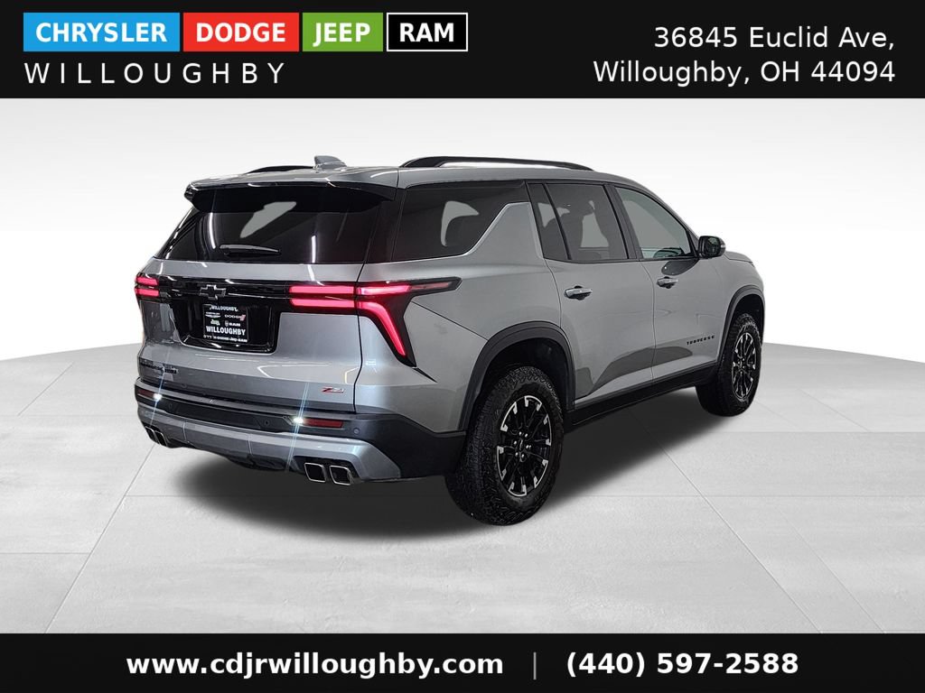 Used 2025 Chevrolet Traverse Z71 AWD/4WD image 9