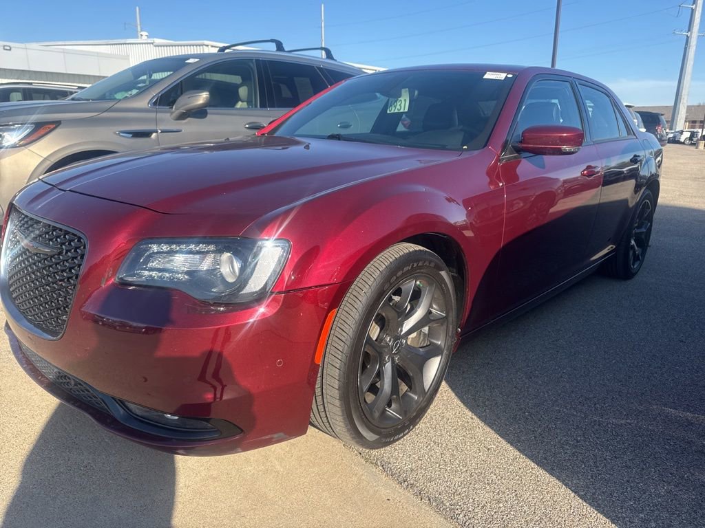 Used 2023 Chrysler 300 S image 3