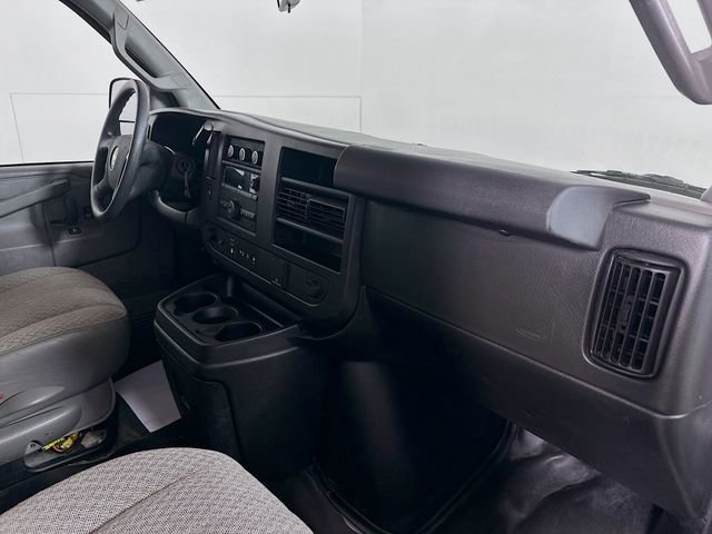 Used 2021 Chevrolet Express 2500 image 24