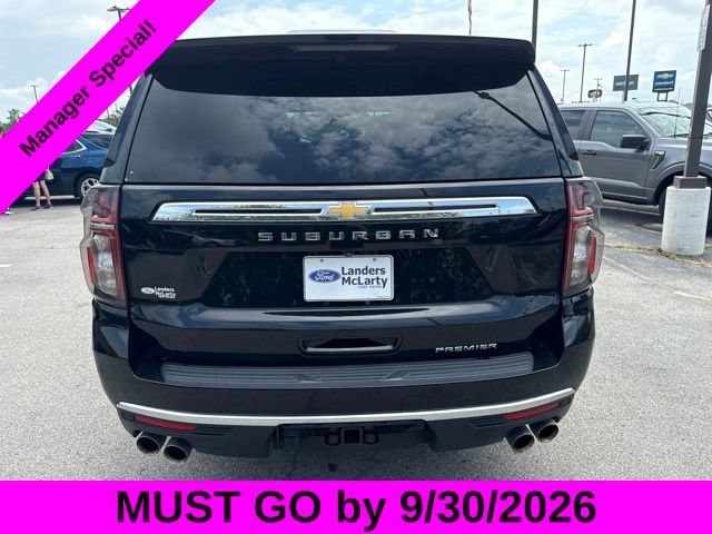 Used 2024 Chevrolet Suburban Premier RWD image 4