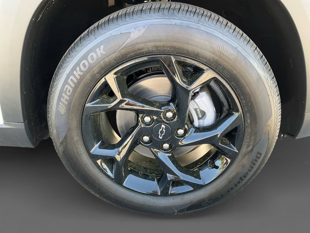 New 2026 Chevrolet Trax LT w/ Driver Confidence Package FWD image 15