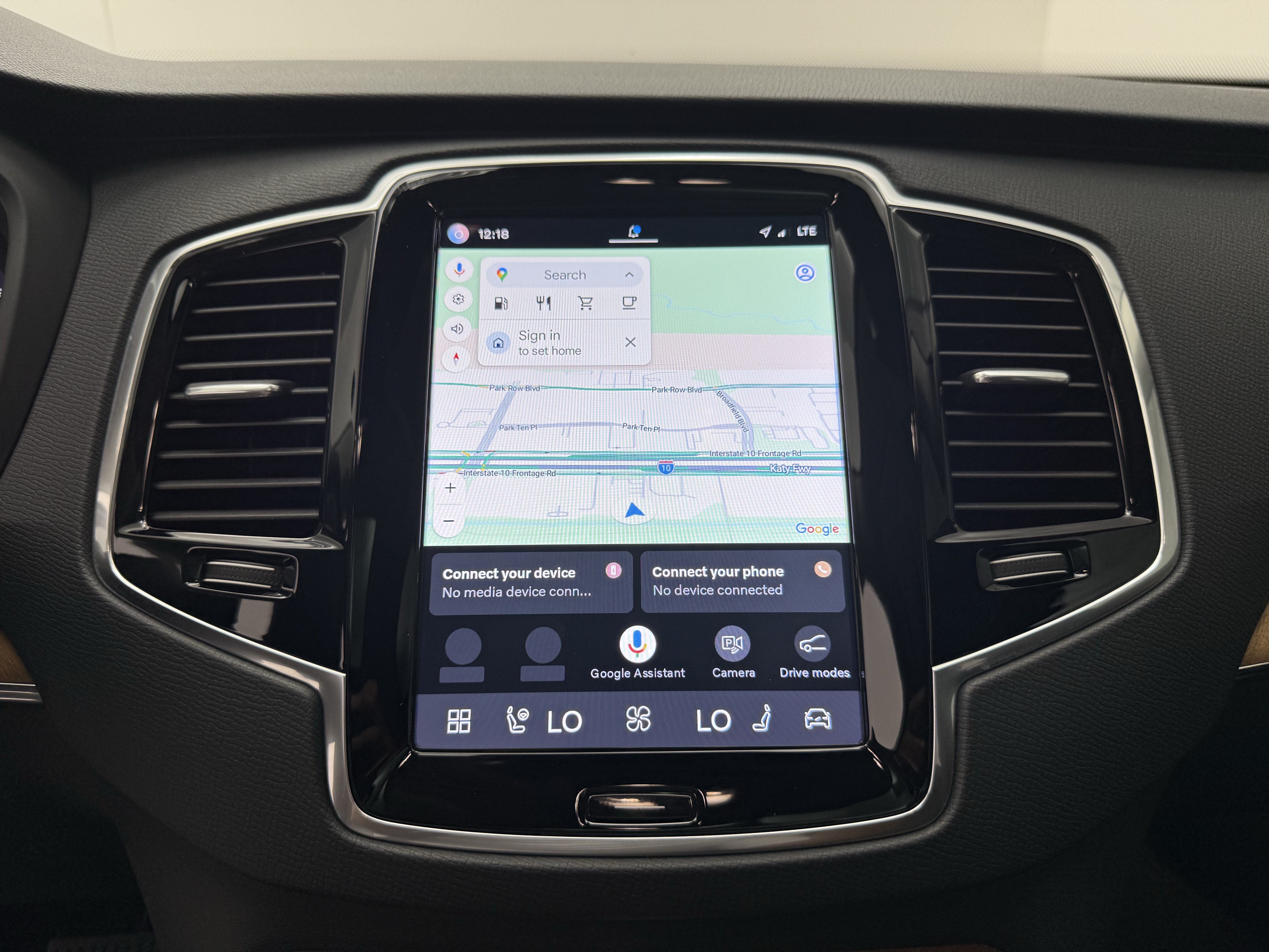 Certified 2024 Volvo XC90 B6 Plus AWD/4WD image 17
