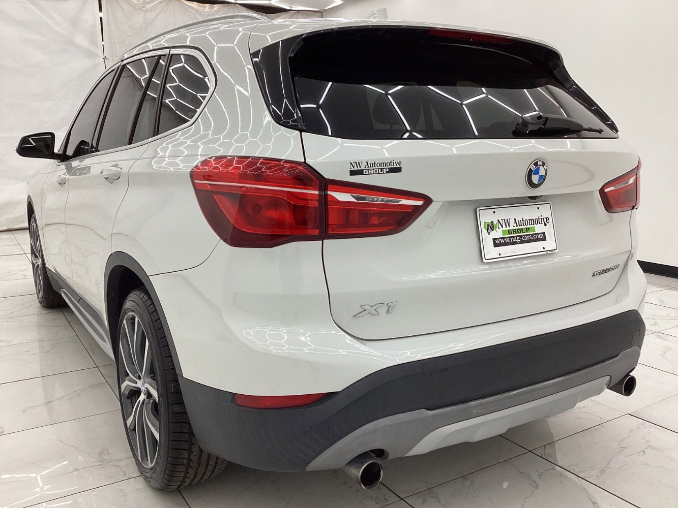 Used 2018 BMW X1 sDrive28i w/ Convenience Package image 9