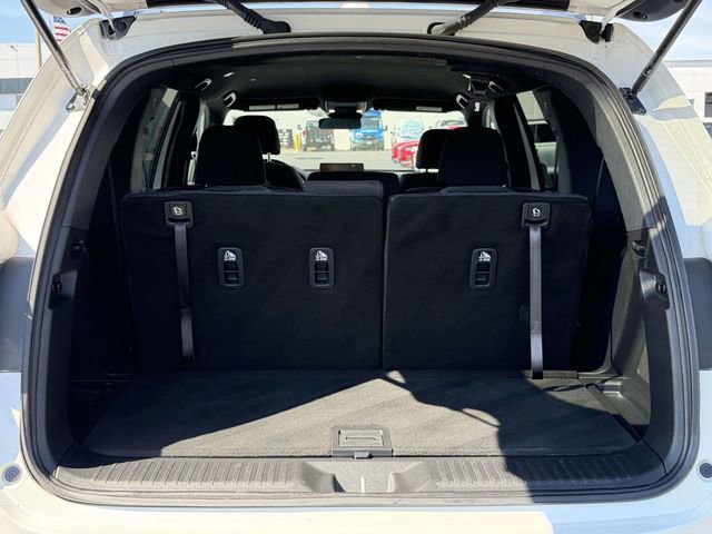 Used 2025 Honda Pilot Sport image 8
