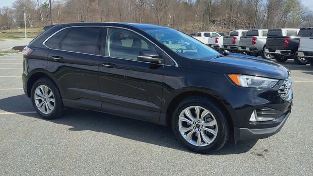 Used 2024 Ford Edge Titanium AWD/4WD image 2
