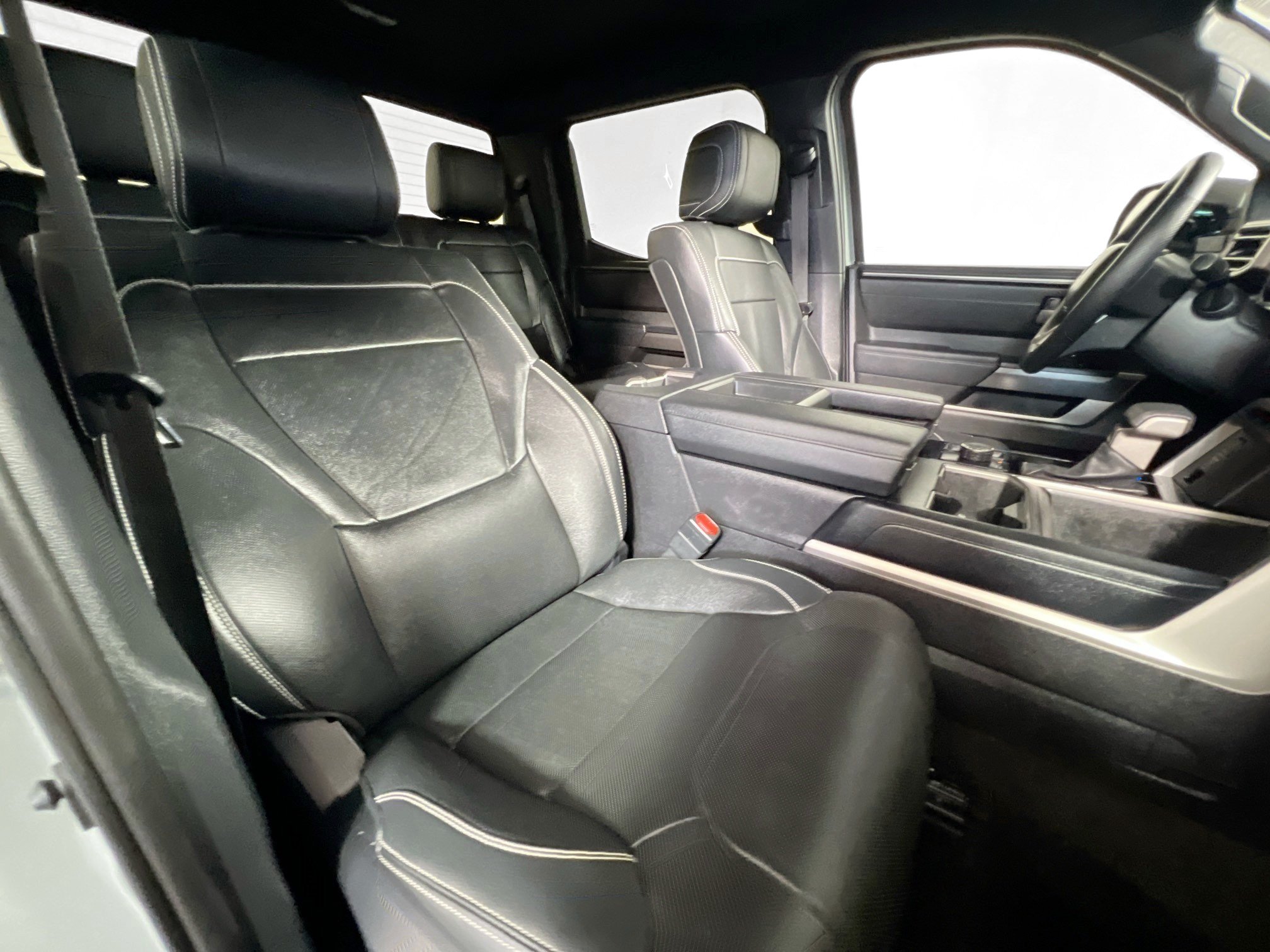 Used 2026 Toyota Tundra SR5 w/ SR5 Premium Package AWD/4WD image 30
