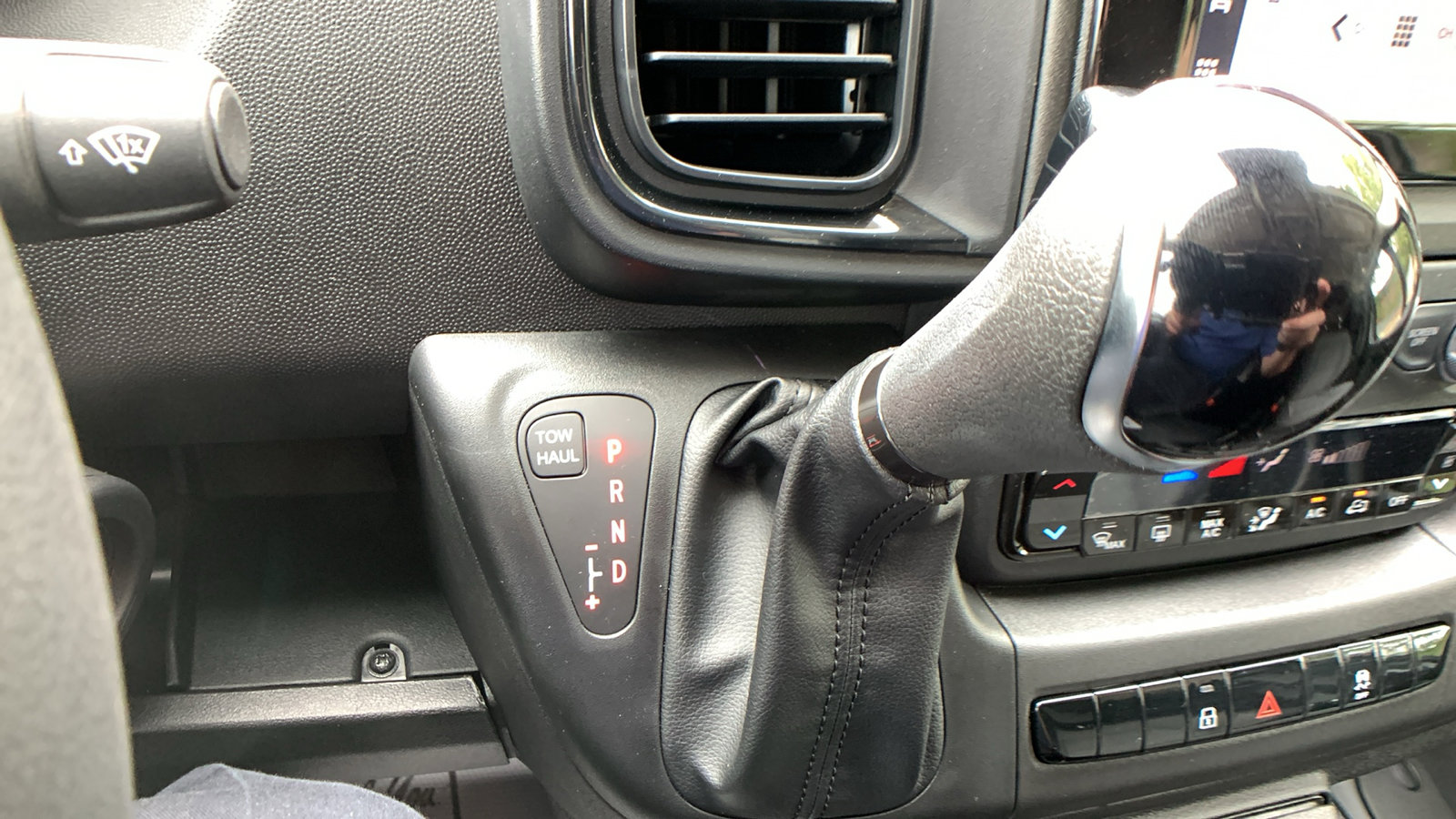 New 2025 RAM ProMaster 2500 w/ Convenience Group image 20