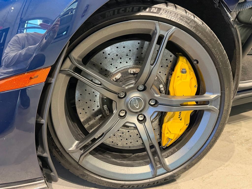 Used 2016 McLaren 570S Coupe image 6