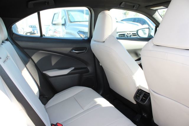 Certified 2025 Lexus UX 300h 300h image 7