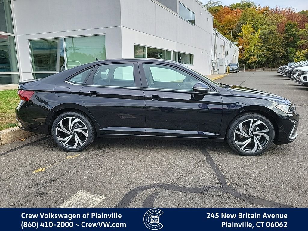 New 2026 Volkswagen Jetta SEL image 3