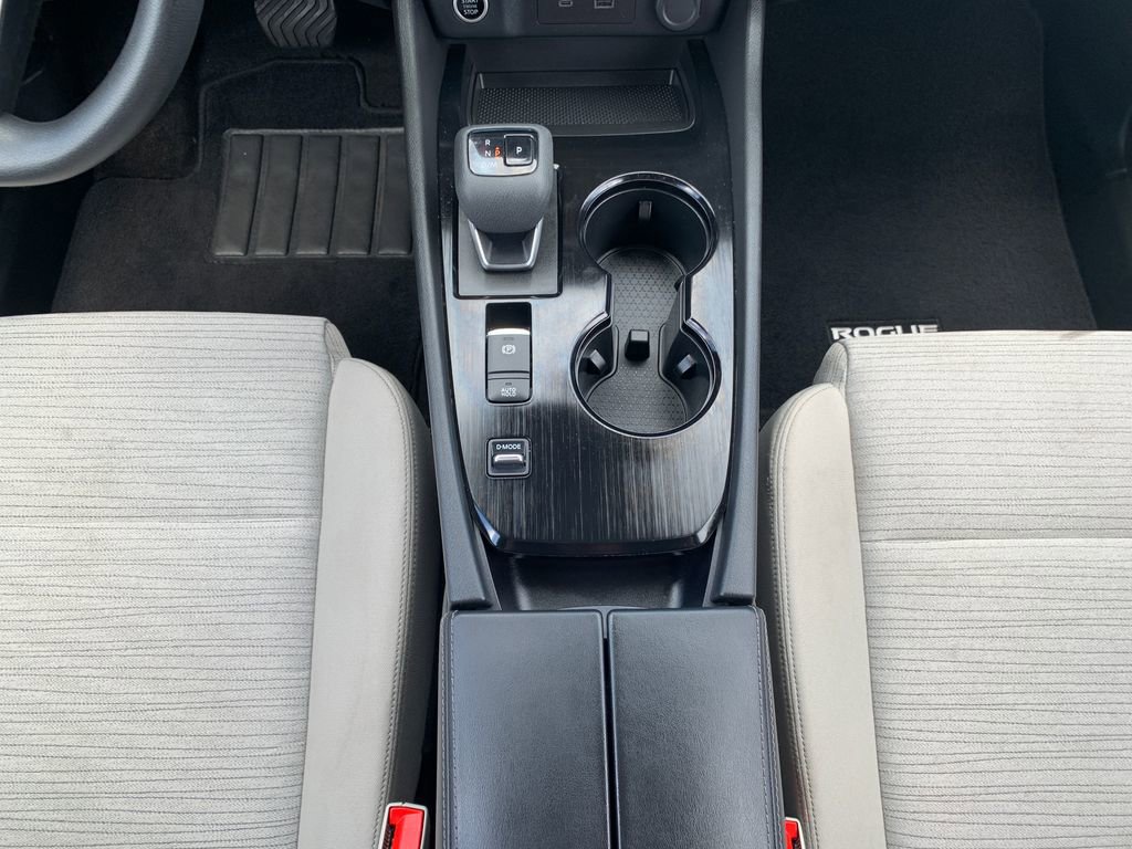 Used 2022 Nissan Rogue SV FWD image 19
