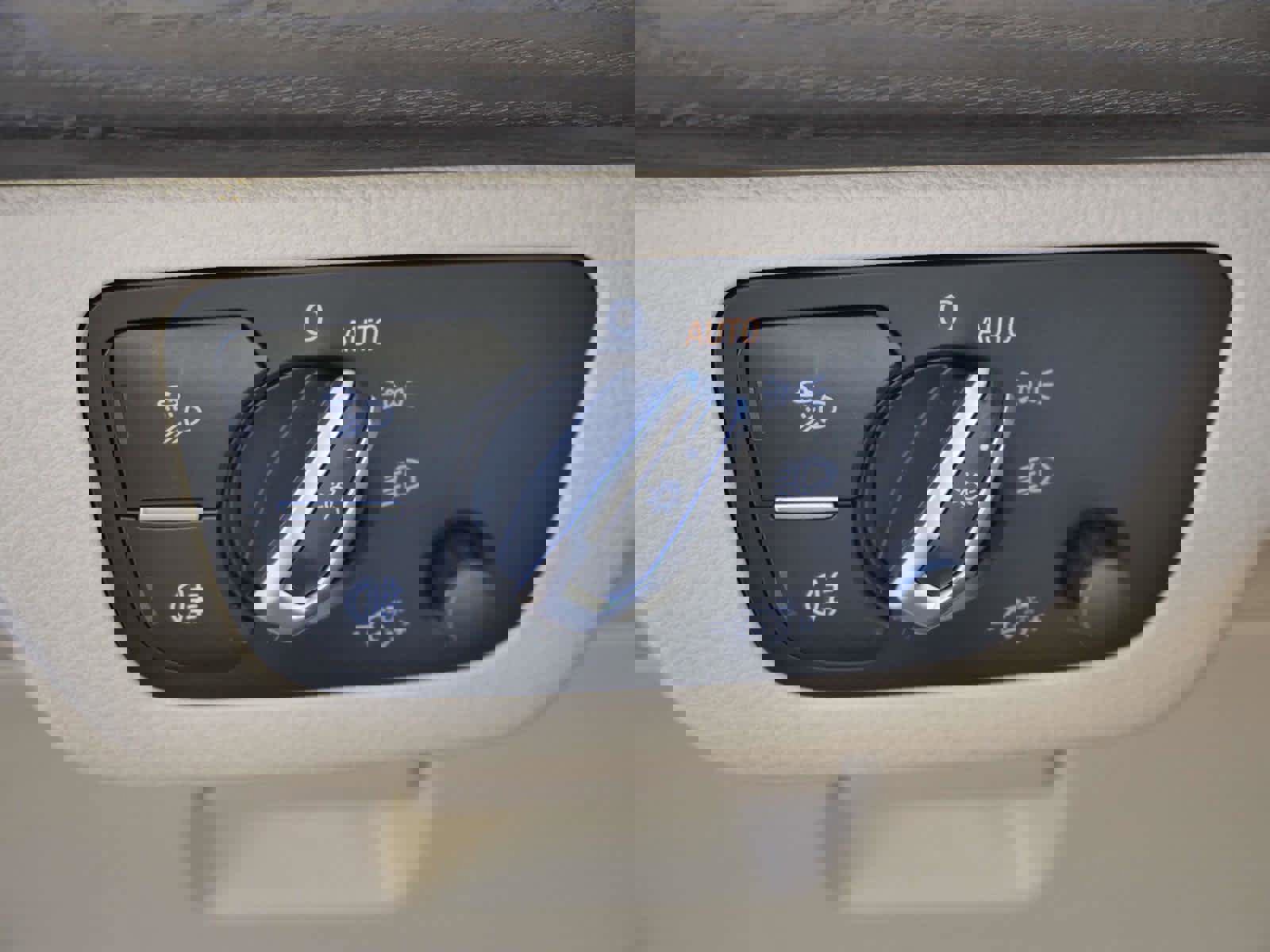 Used 2020 Audi Q5 Premium Plus w/ Premium Plus Package image 18