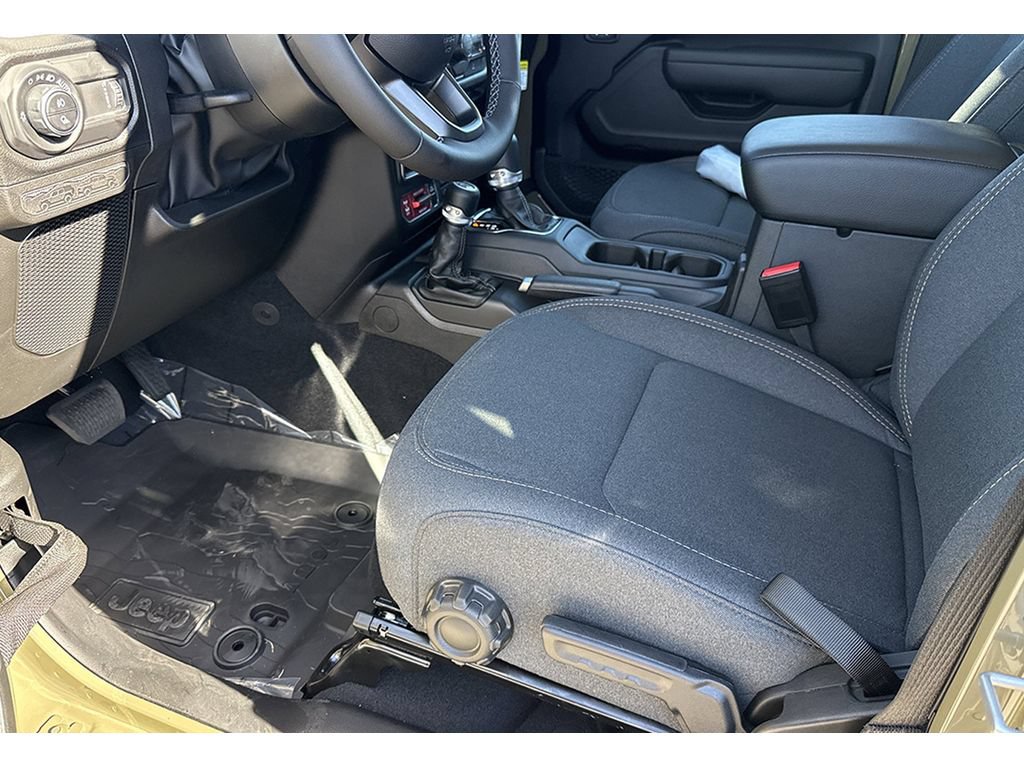 New 2026 Jeep Gladiator Sport AWD/4WD image 14