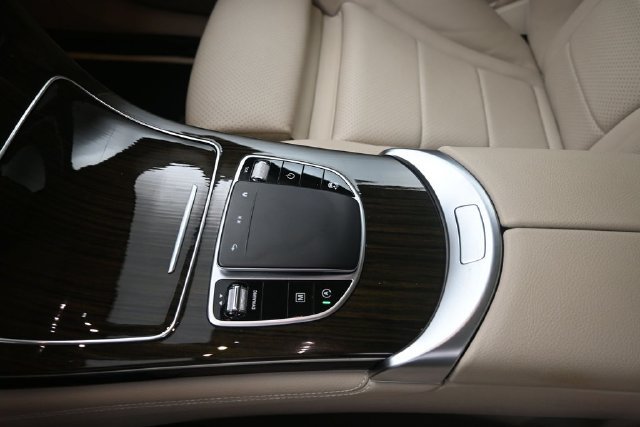 Certified 2020 Mercedes-Benz GLC 300 image 12