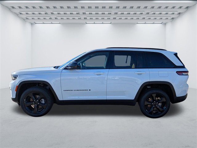 New 2025 Jeep Grand Cherokee Limited w/ Black Appearance Package image 7