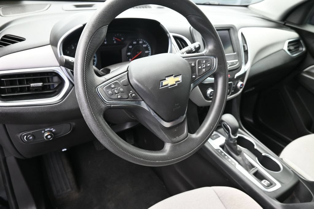Used 2024 Chevrolet Equinox LS AWD/4WD image 16