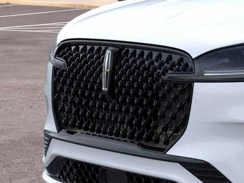 New 2026 Lincoln Aviator 2WD w/ Jet Appearance Package image 18