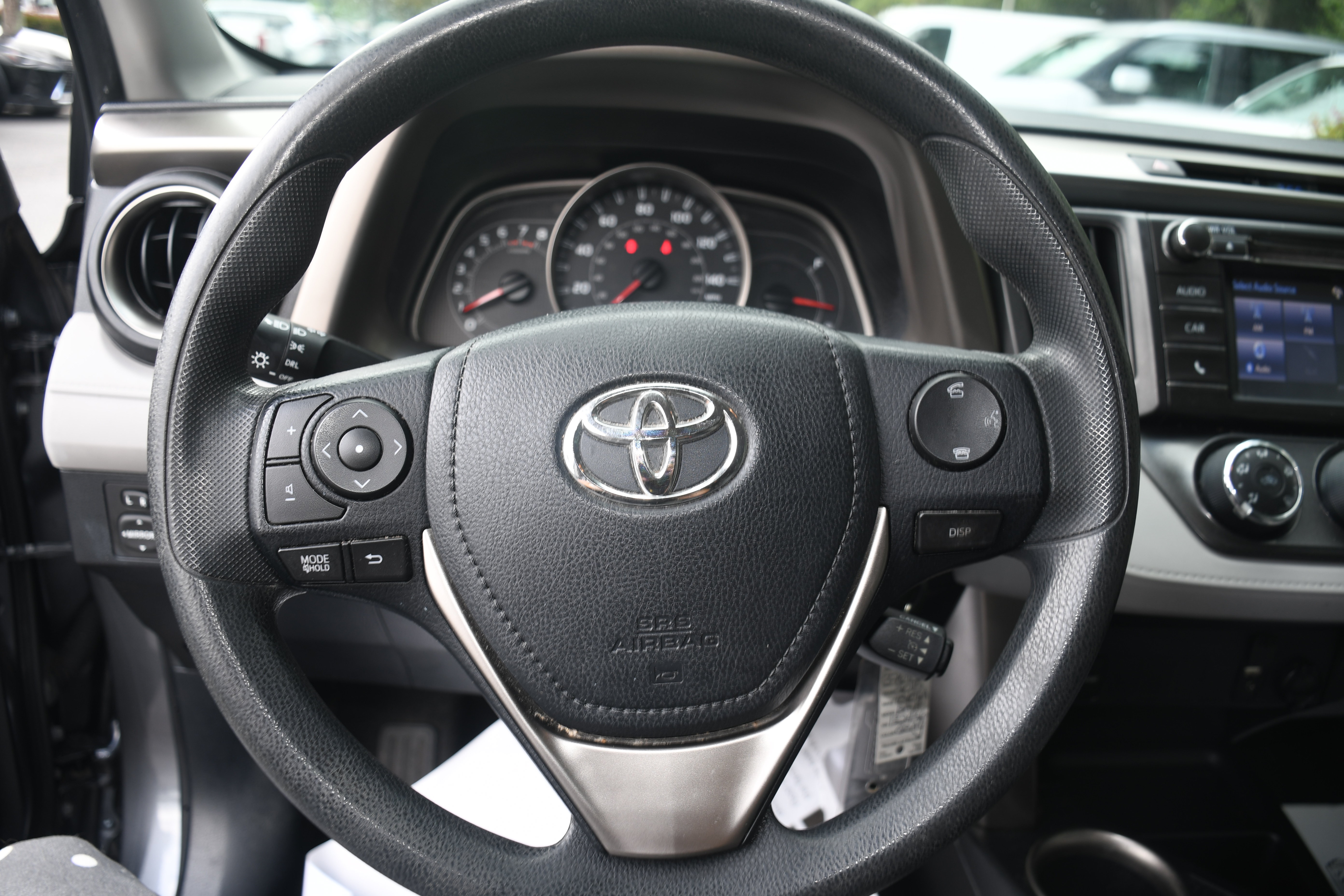 Used 2015 Toyota RAV4 LE AWD/4WD image 12