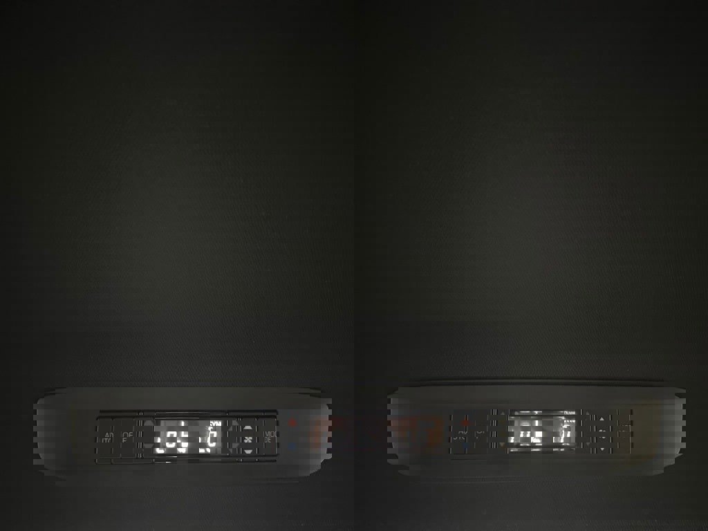 Used 2025 Toyota Sienna XSE image 52