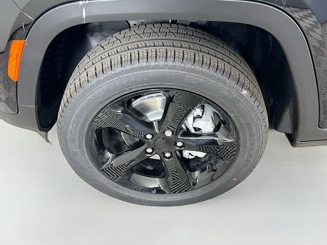 New 2025 Jeep Grand Cherokee Limited w/ Black Appearance Package image 31