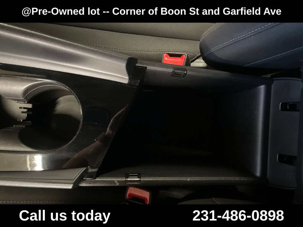 Used 2022 Hyundai Elantra SEL w/ Convenience Package FWD image 25