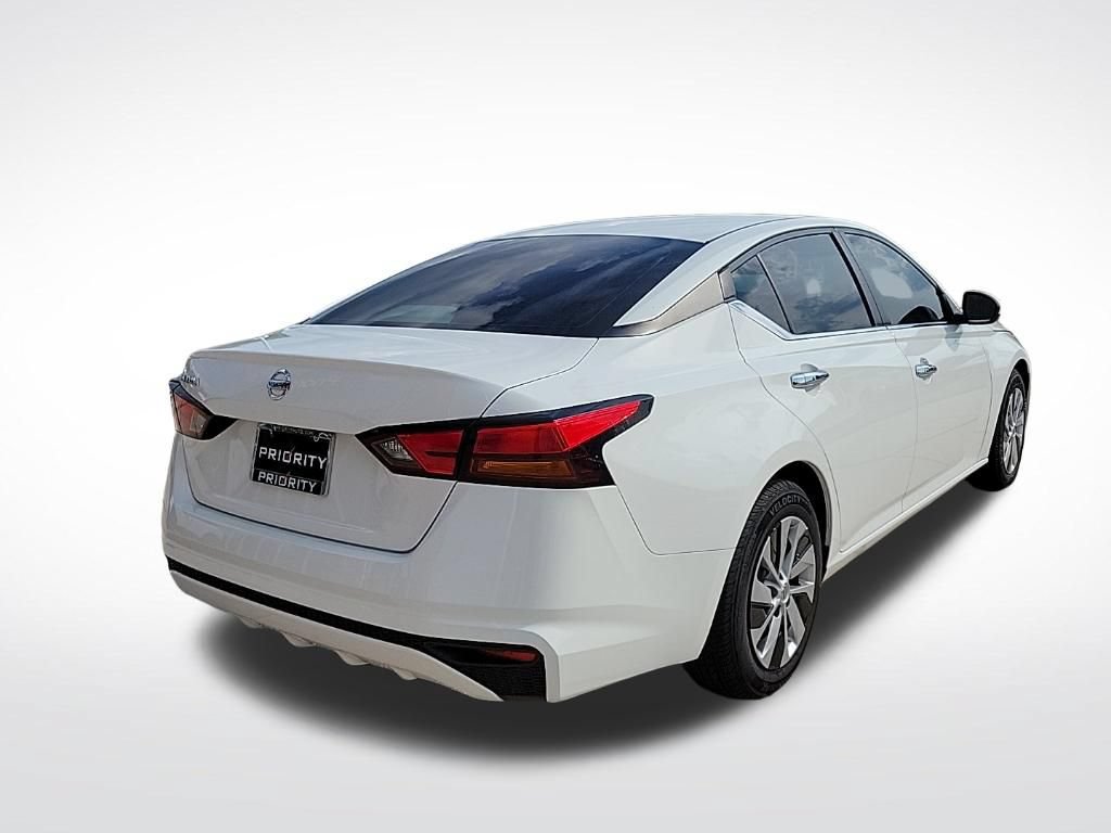 Used 2022 Nissan Altima 2.5 S FWD image 4
