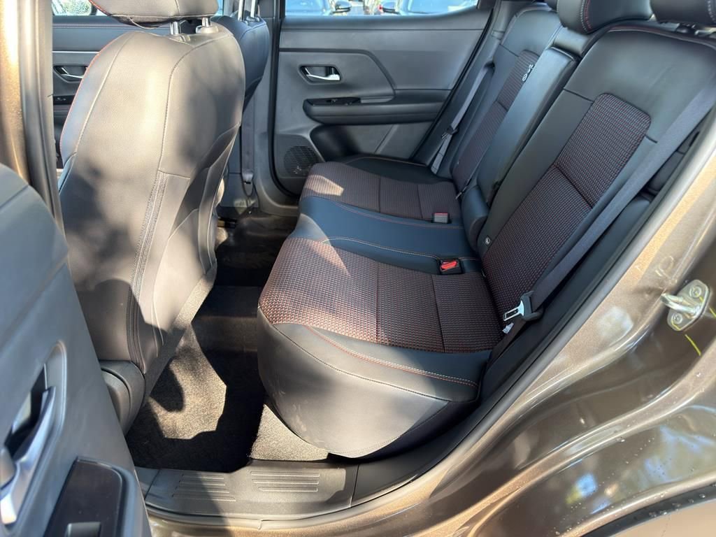 New 2026 Nissan Kicks SR image 30