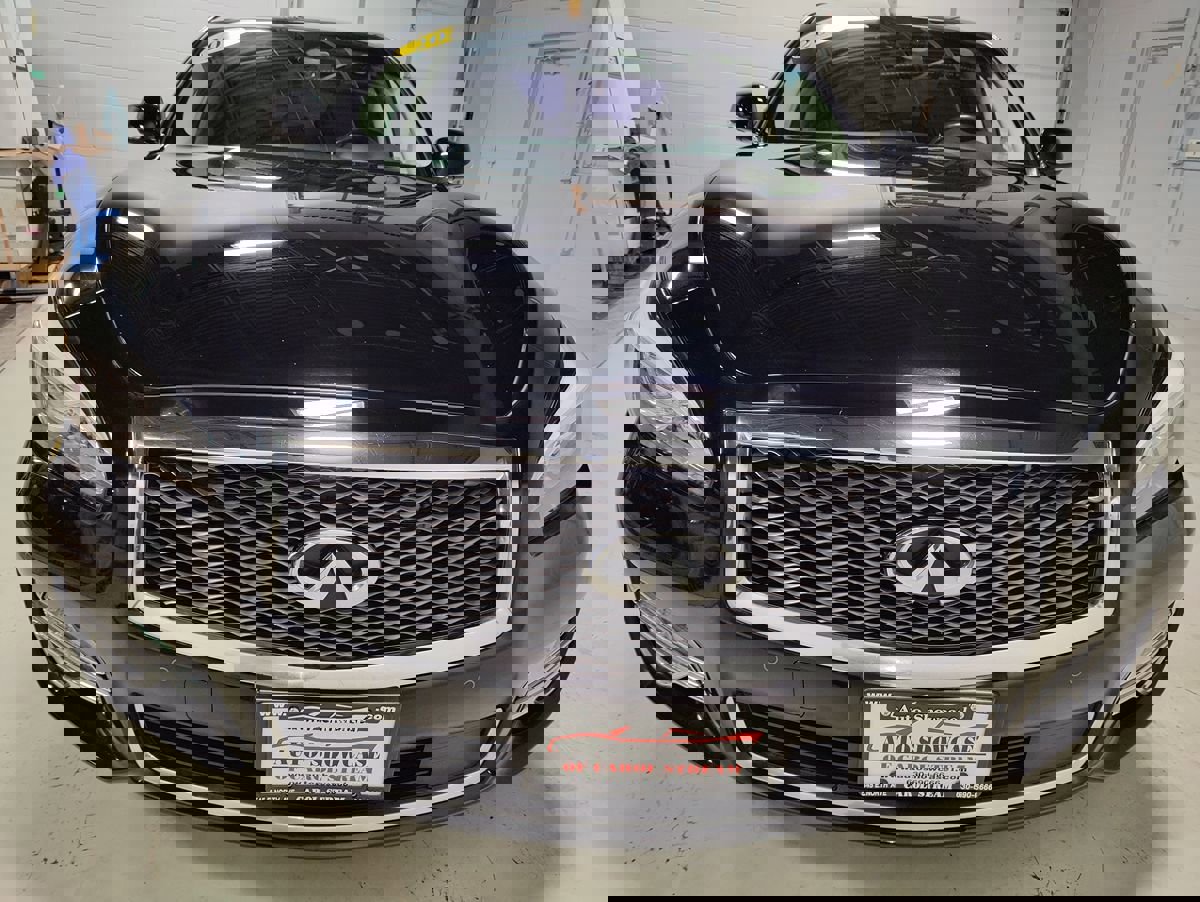 Used 2015 INFINITI Q70 L 3.7 w/ Technology Package image 4