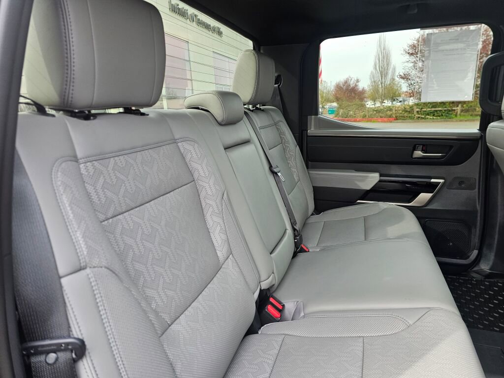 Used 2025 Toyota Tundra Limited image 16