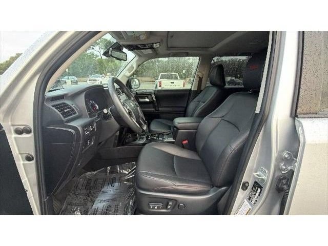Certified 2021 Toyota 4Runner Venture w/ Moonroof Package AWD/4WD image 16