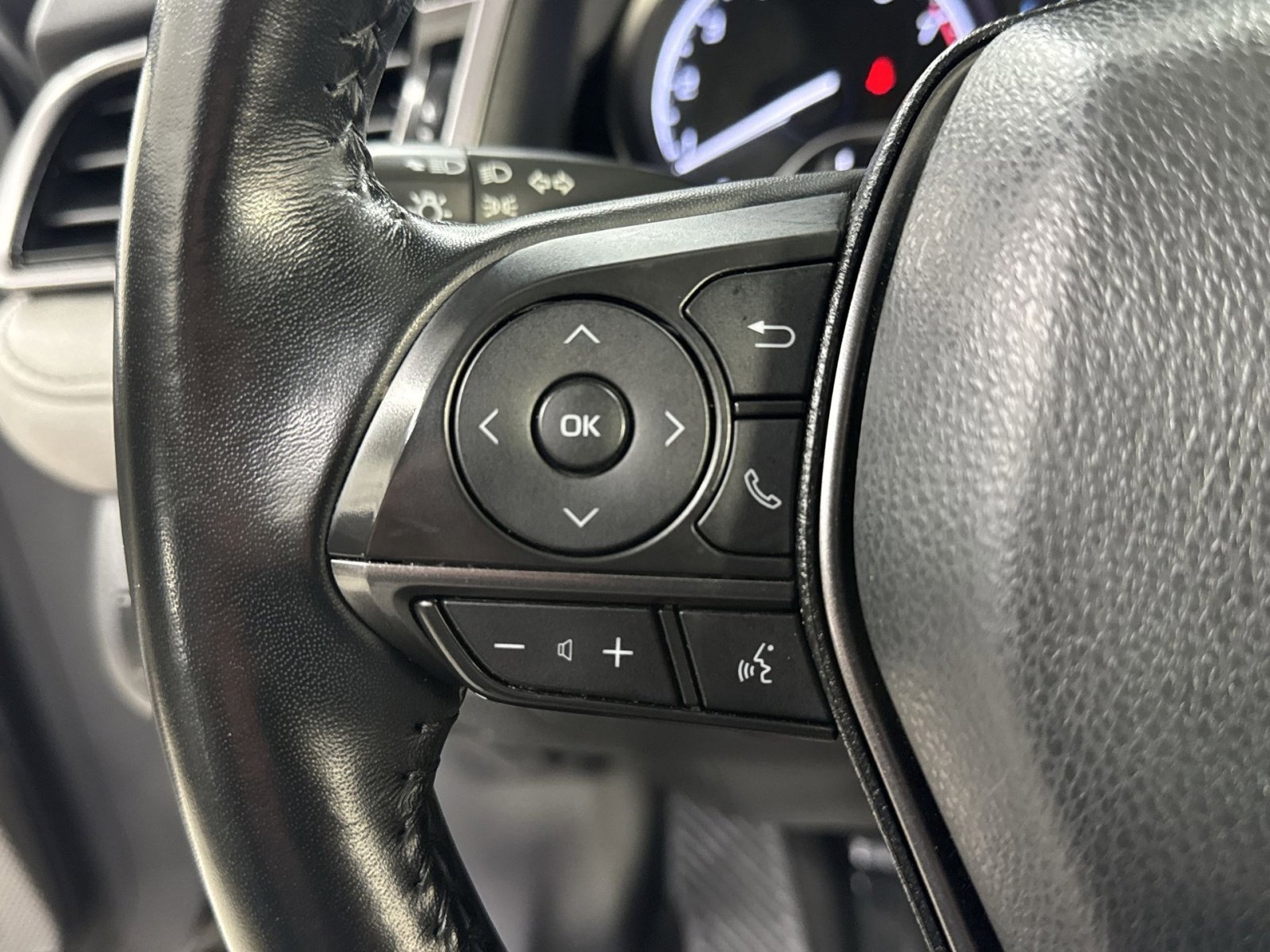 Used 2023 Toyota Camry SE image 37