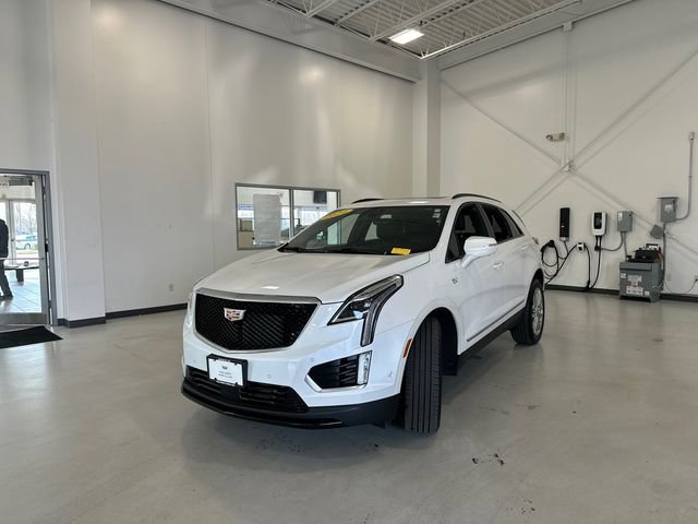 Used 2024 Cadillac XT5 Sportv w/ Technology Package image 6