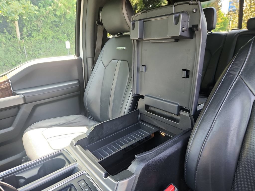 Used 2016 Ford F150 Platinum w/ Equipment Group 701A Luxury AWD/4WD image 30