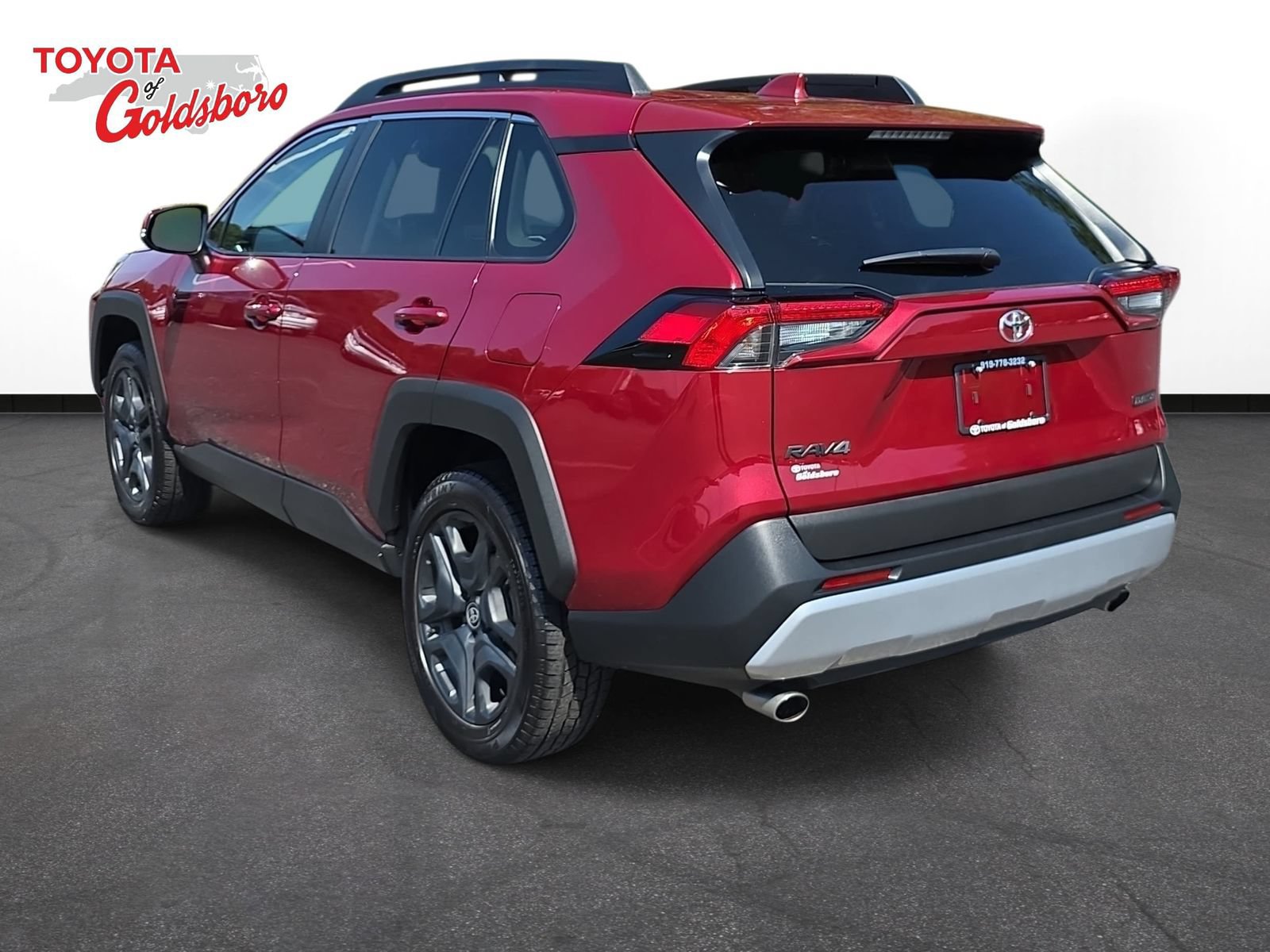 Used 2024 Toyota RAV4 Adventure AWD/4WD image 7